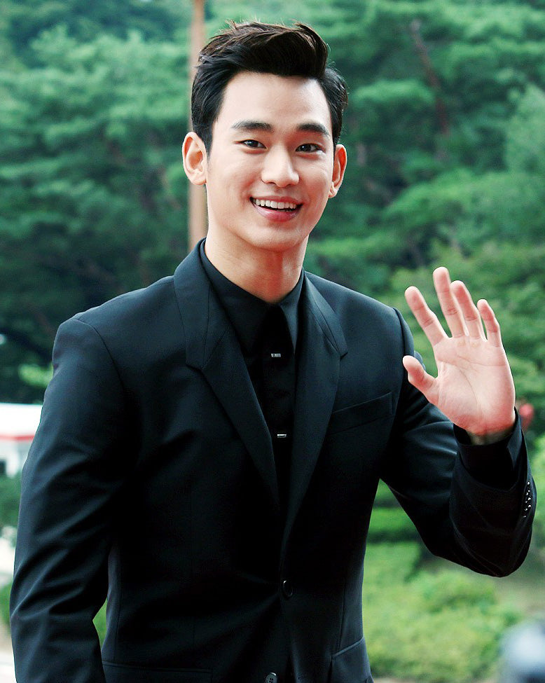 Kim Soo-Hyun devient l'égérie de la marque COSRX 코스알엑스